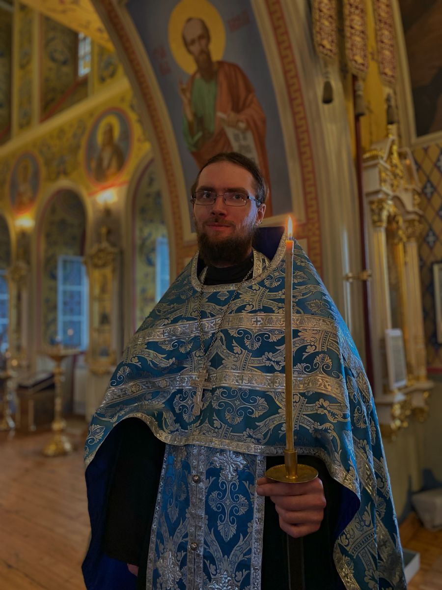 Иерей Евгений Растяпин